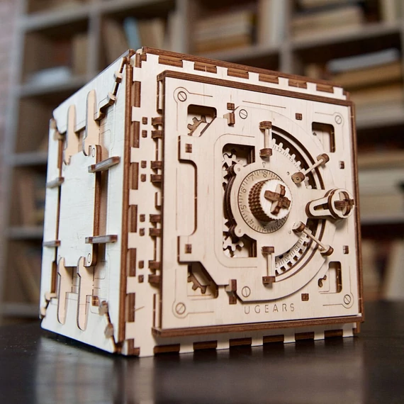 Ugears játék - 3D fa mechanikus kirakós Széf